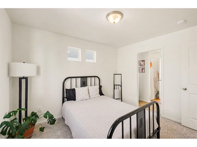 3512 Streamwood Dr, Johnstown, CO 80534