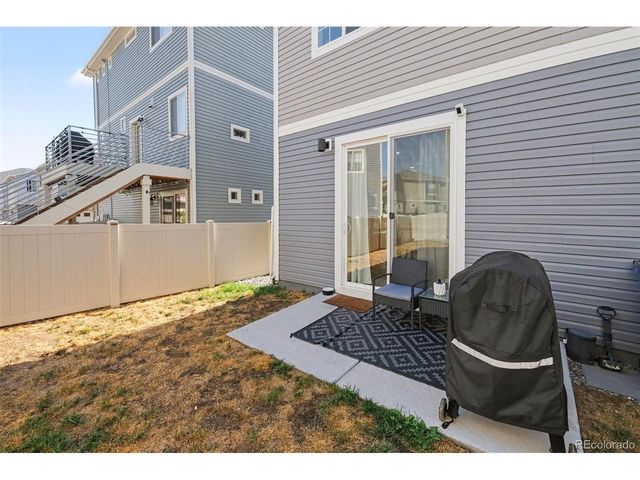 3512 Streamwood Dr, Johnstown, CO 80534