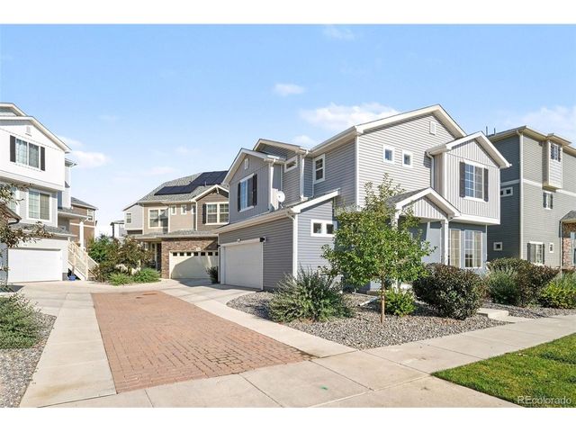 3512 Streamwood Dr, Johnstown, CO 80534