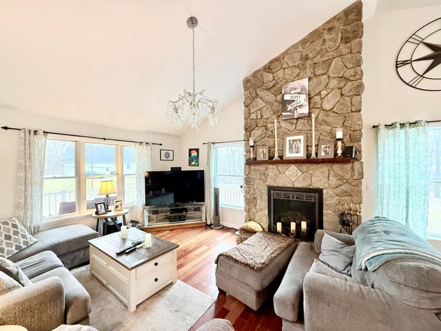 59 Winding Brook Road, Peru, NY 12972