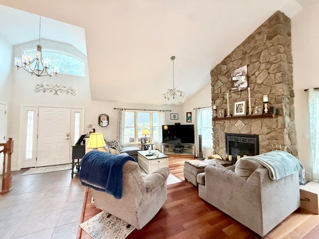 59 Winding Brook Road, Peru, NY 12972