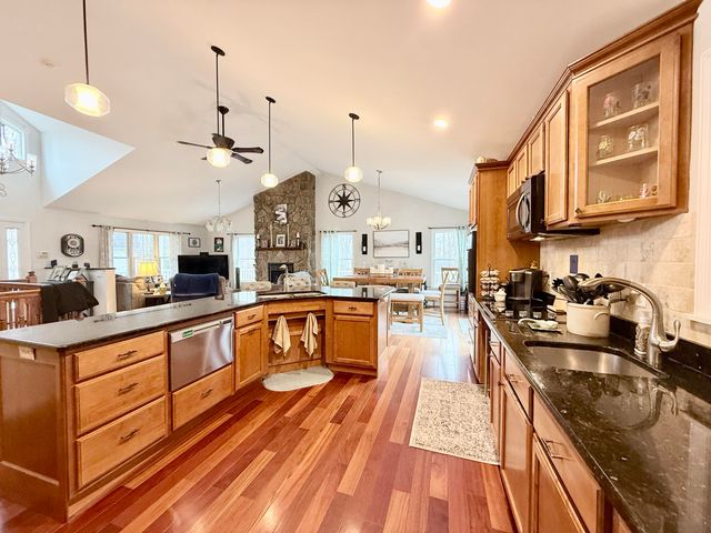 59 Winding Brook Road, Peru, NY 12972