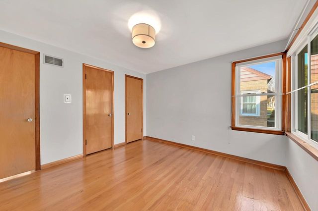 2751 N 88th STREET, Milwaukee, WI 53222