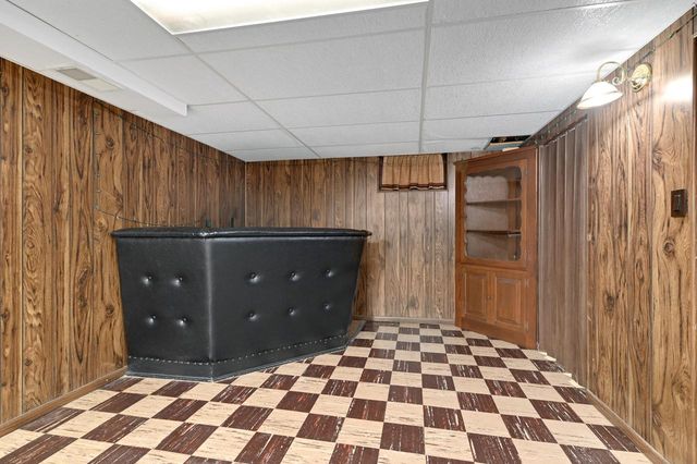 2751 N 88th STREET, Milwaukee, WI 53222