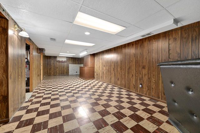 2751 N 88th STREET, Milwaukee, WI 53222