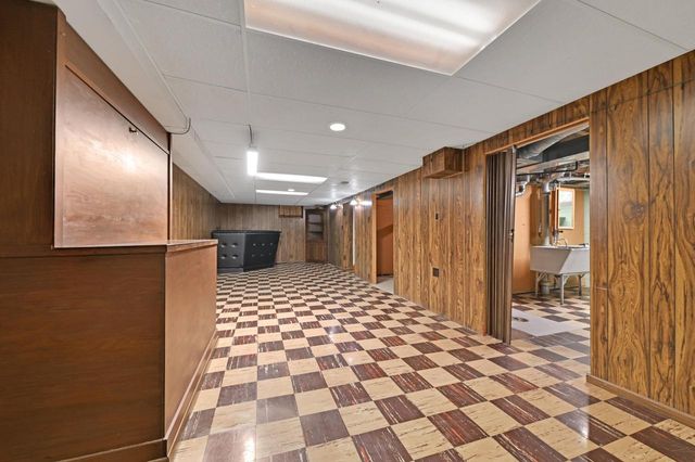 2751 N 88th STREET, Milwaukee, WI 53222