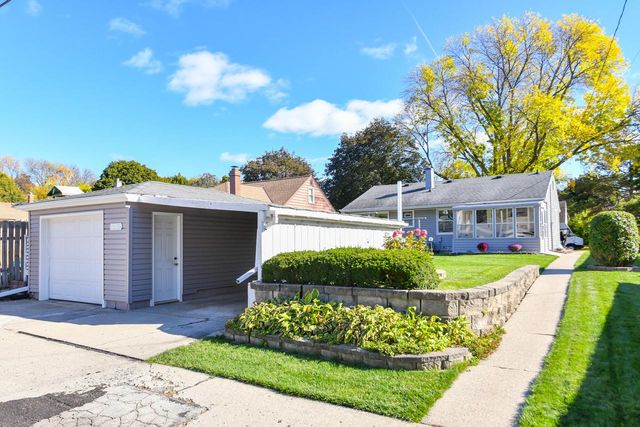 2751 N 88th STREET, Milwaukee, WI 53222