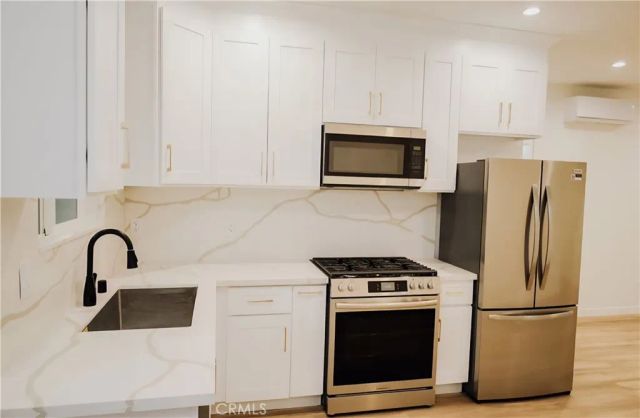 233 E 25th St, Long Beach, CA 90806