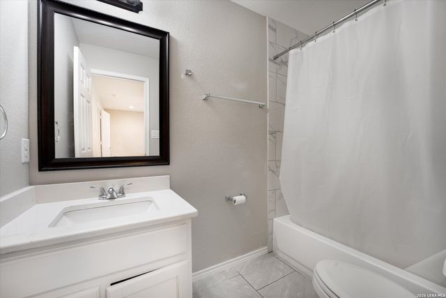 9391 Valley Gate, San Antonio, TX 78250