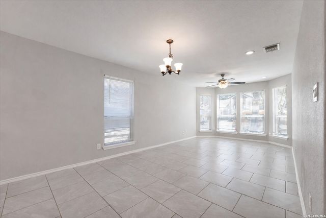 9391 Valley Gate, San Antonio, TX 78250