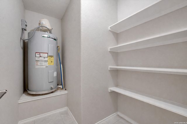 9391 Valley Gate, San Antonio, TX 78250