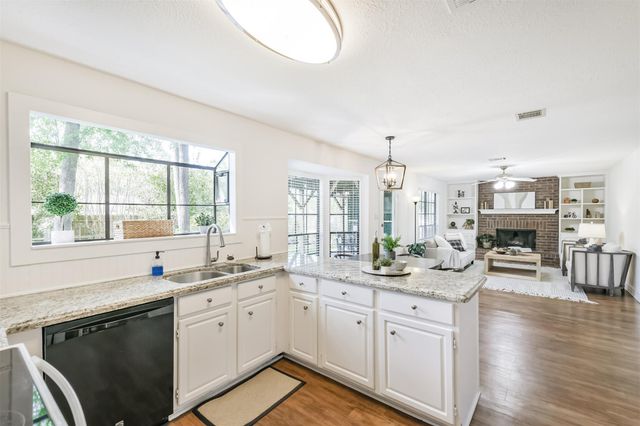 5011 Shady Maple Drive, Kingwood, TX 77339