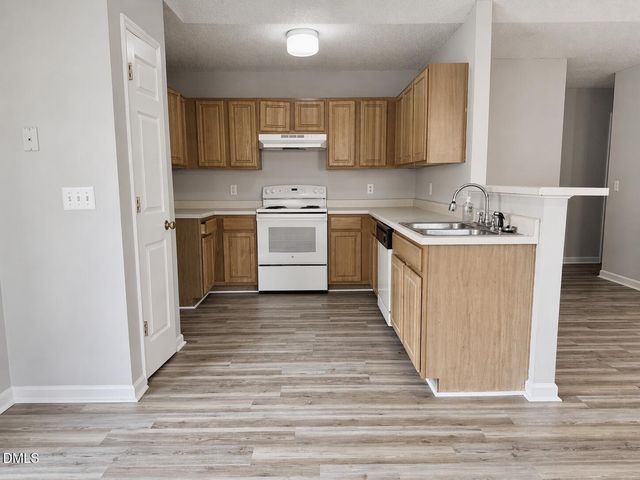 5212 Marthonna Way, Raleigh, NC 27616