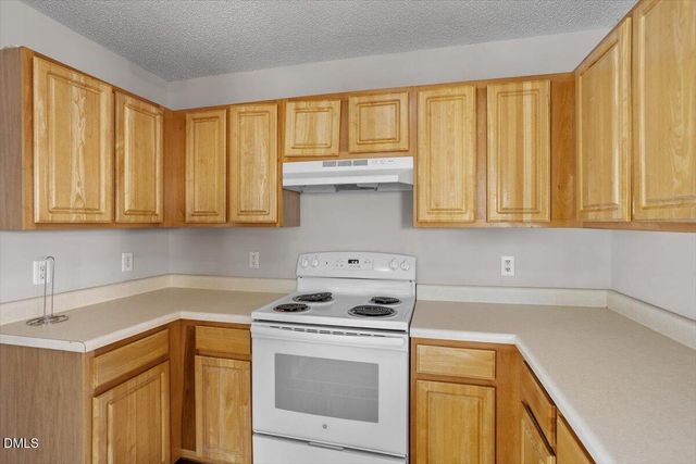 5212 Marthonna Way, Raleigh, NC 27616