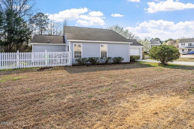 5212 Marthonna Way, Raleigh, NC 27616