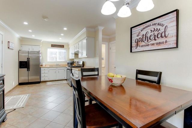 1035 C Street, Hollister, CA 95023