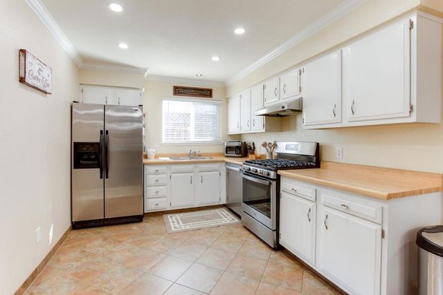 1035 C Street, Hollister, CA 95023