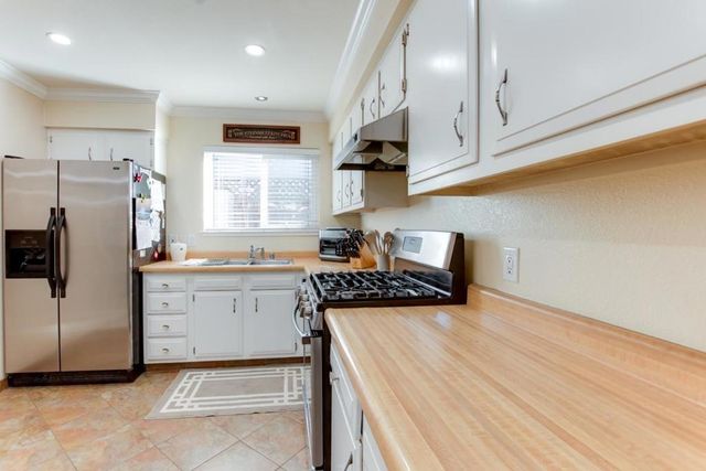 1035 C Street, Hollister, CA 95023