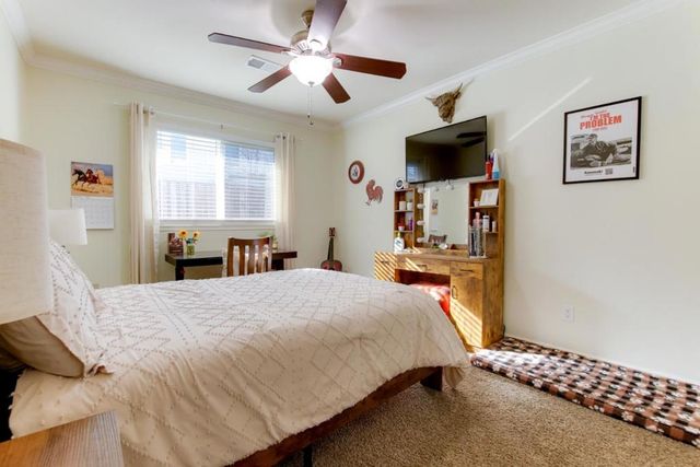 1035 C Street, Hollister, CA 95023