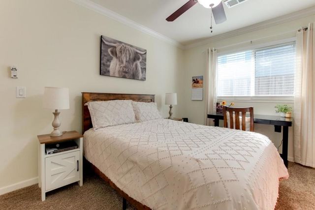 1035 C Street, Hollister, CA 95023