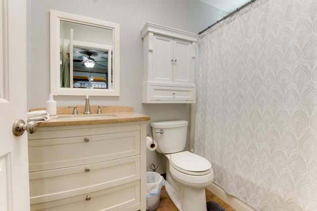 1035 C Street, Hollister, CA 95023