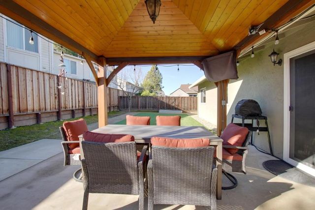 1035 C Street, Hollister, CA 95023