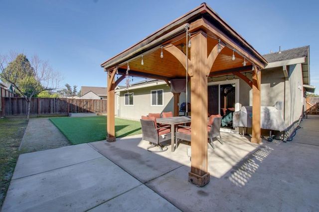 1035 C Street, Hollister, CA 95023