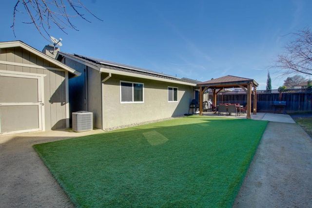 1035 C Street, Hollister, CA 95023