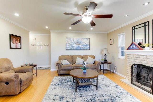 1035 C Street, Hollister, CA 95023