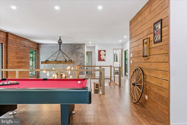 1142 OAKLAND PL, Pocono Pines, PA 18350