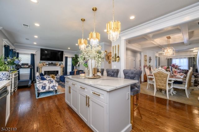 1019 Bishop Evans Way, Linden City, NJ 07036