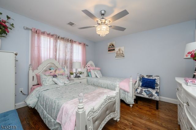 1019 Bishop Evans Way, Linden City, NJ 07036