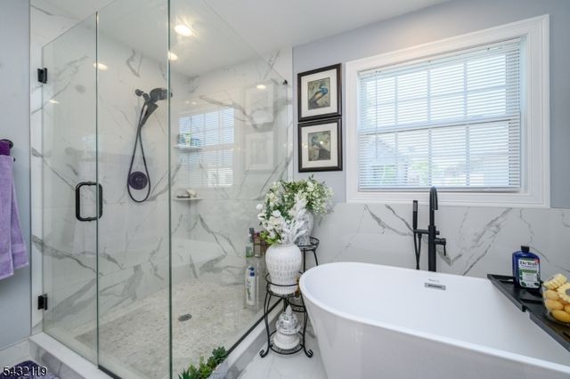 1019 Bishop Evans Way, Linden City, NJ 07036