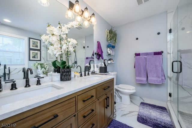 1019 Bishop Evans Way, Linden City, NJ 07036