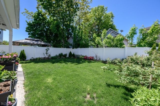 1019 Bishop Evans Way, Linden City, NJ 07036