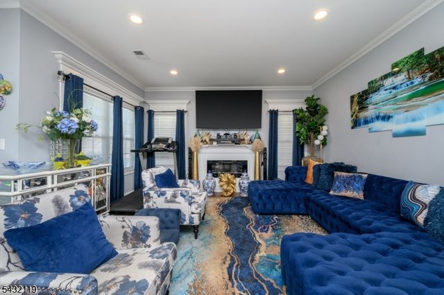 1019 Bishop Evans Way, Linden City, NJ 07036