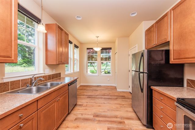 231 Snapdragon Lane, Sequim, WA 98382