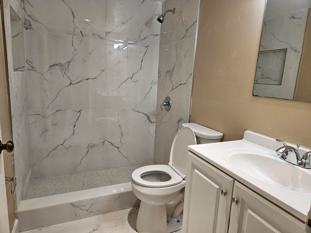 300 VILLAGE GREEN Circle S 114, Palm Springs, FL 33461