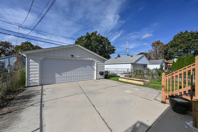 209 N 70th STREET, Milwaukee, WI 53213