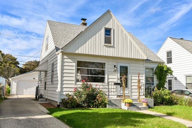 209 N 70th STREET, Milwaukee, WI 53213