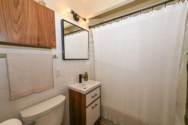 209 N 70th STREET, Milwaukee, WI 53213