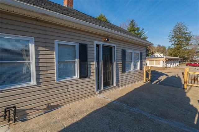 670 Putnam Pike, Smithfield, RI 02828