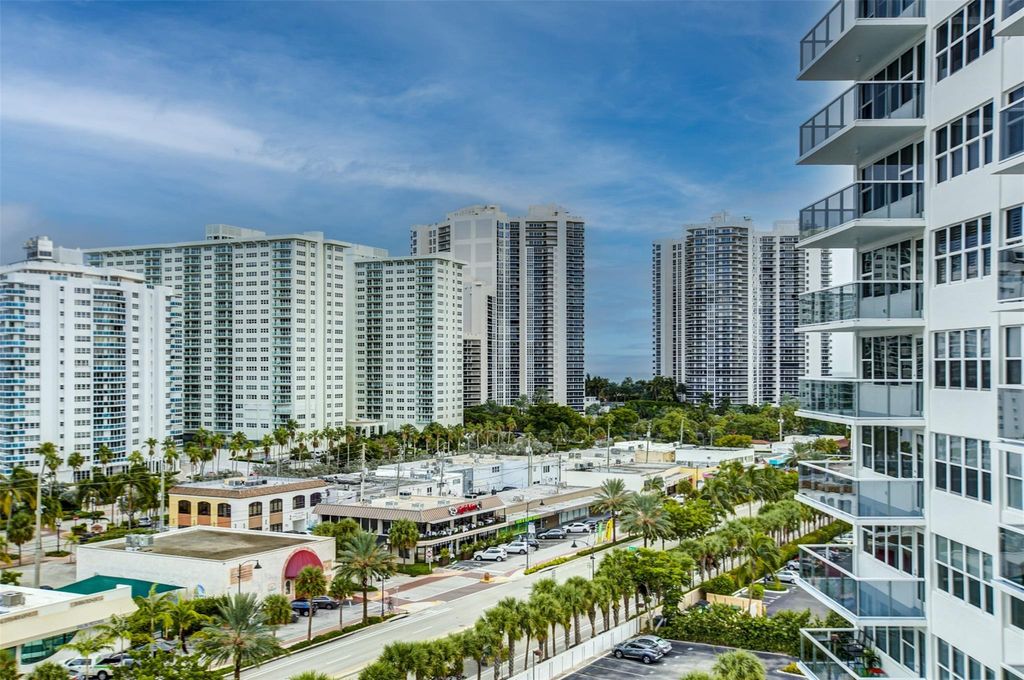 3300 NE 36th St 1011, Fort Lauderdale, FL 33308