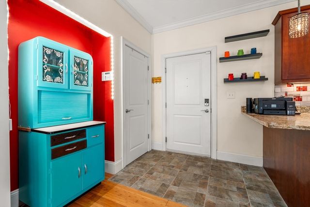 224 Florence Street 3, Boston, MA 02131