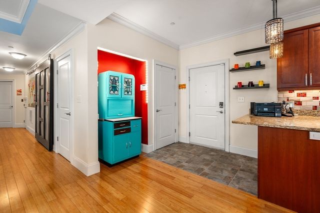 224 Florence Street 3, Boston, MA 02131