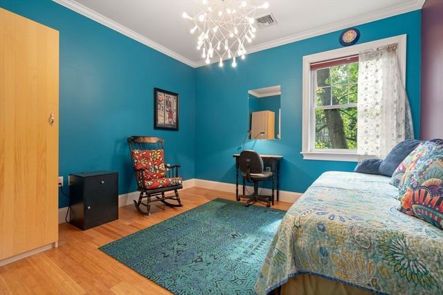 224 Florence Street 3, Boston, MA 02131