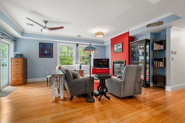 224 Florence Street 3, Boston, MA 02131