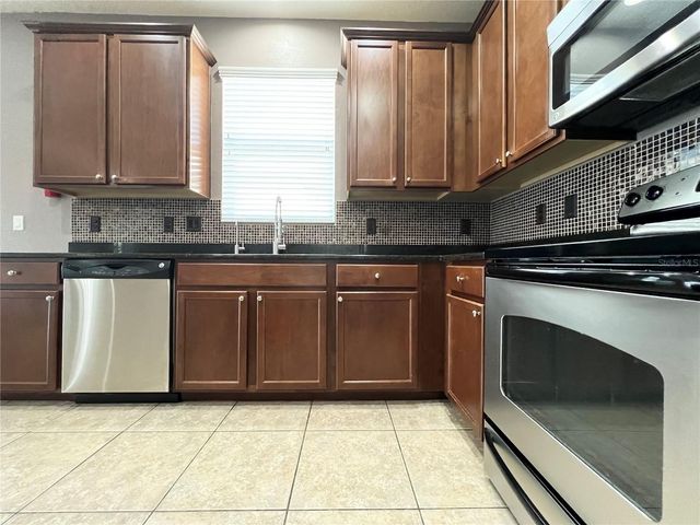 724 PARKER DEN DRIVE, Ruskin, FL 33570