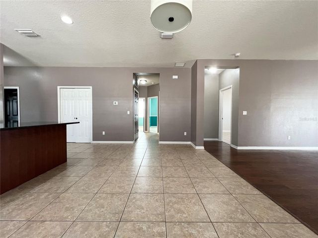 724 PARKER DEN DRIVE, Ruskin, FL 33570