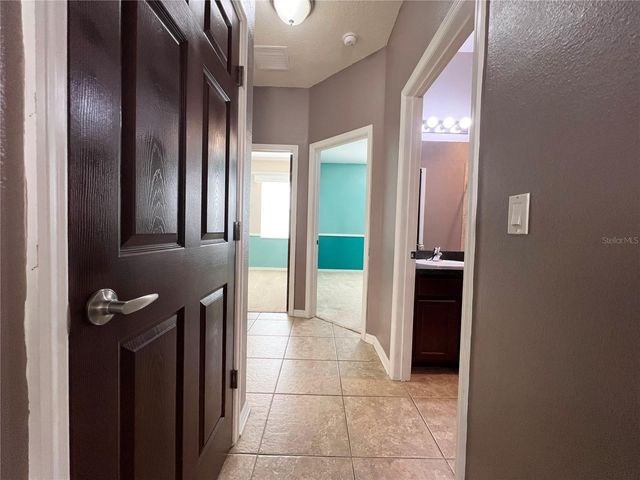 724 PARKER DEN DRIVE, Ruskin, FL 33570